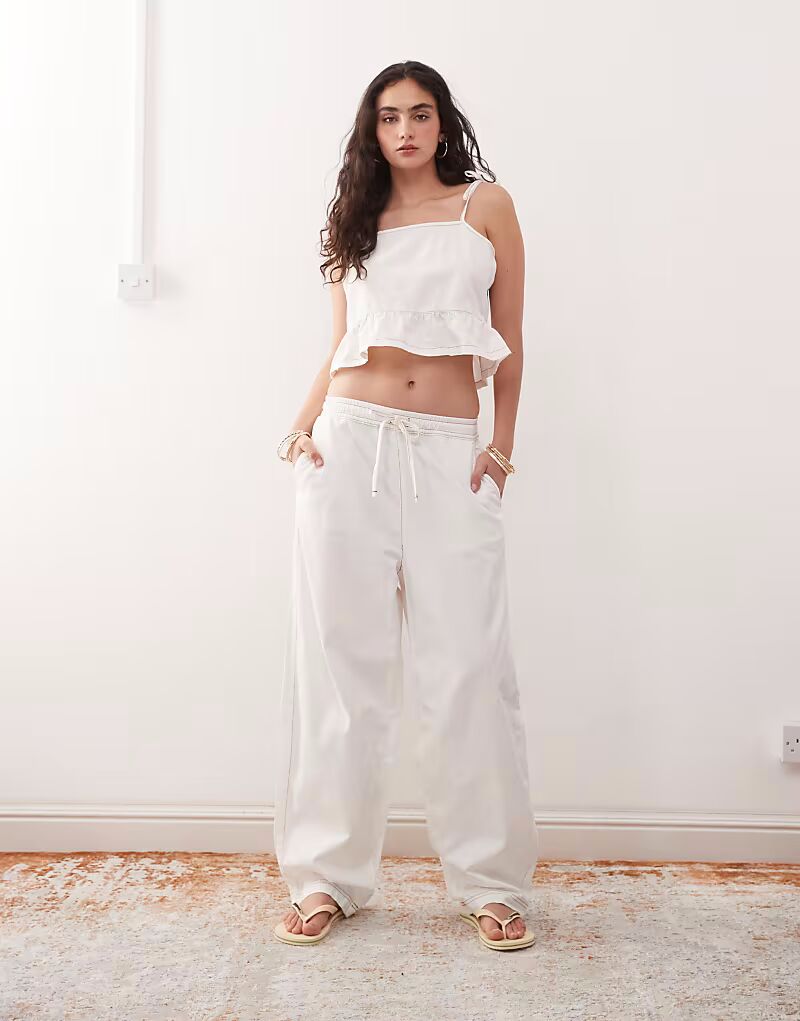 

Джинсы из мягкого твилового денима с завязками, мешковатые, цвета кремовый Reclaimed Vintage