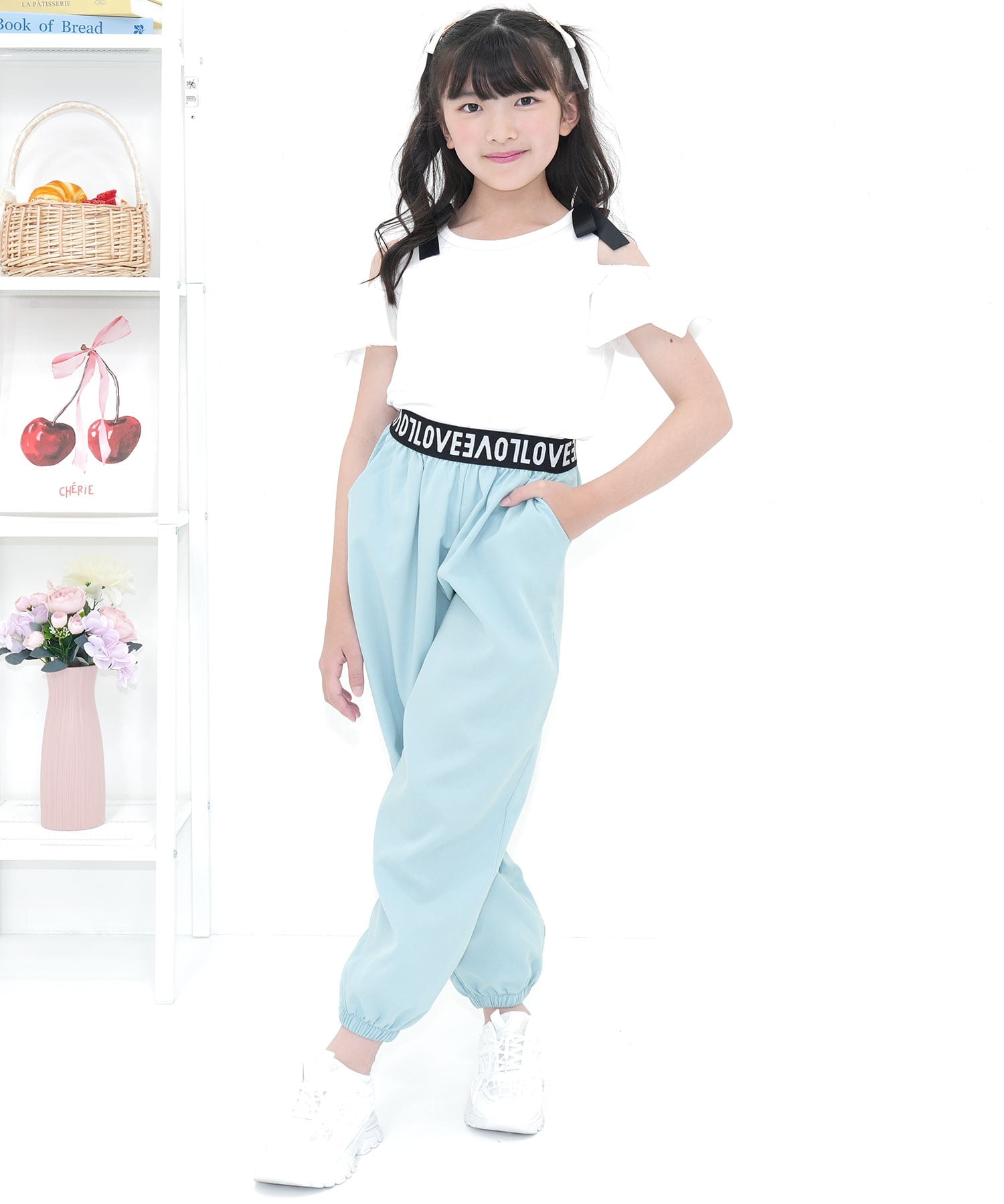 Брюки-карго Bee с лентой и карманами, детская одежда для девочек Bee, Light blue x LOVE logo — фото 2