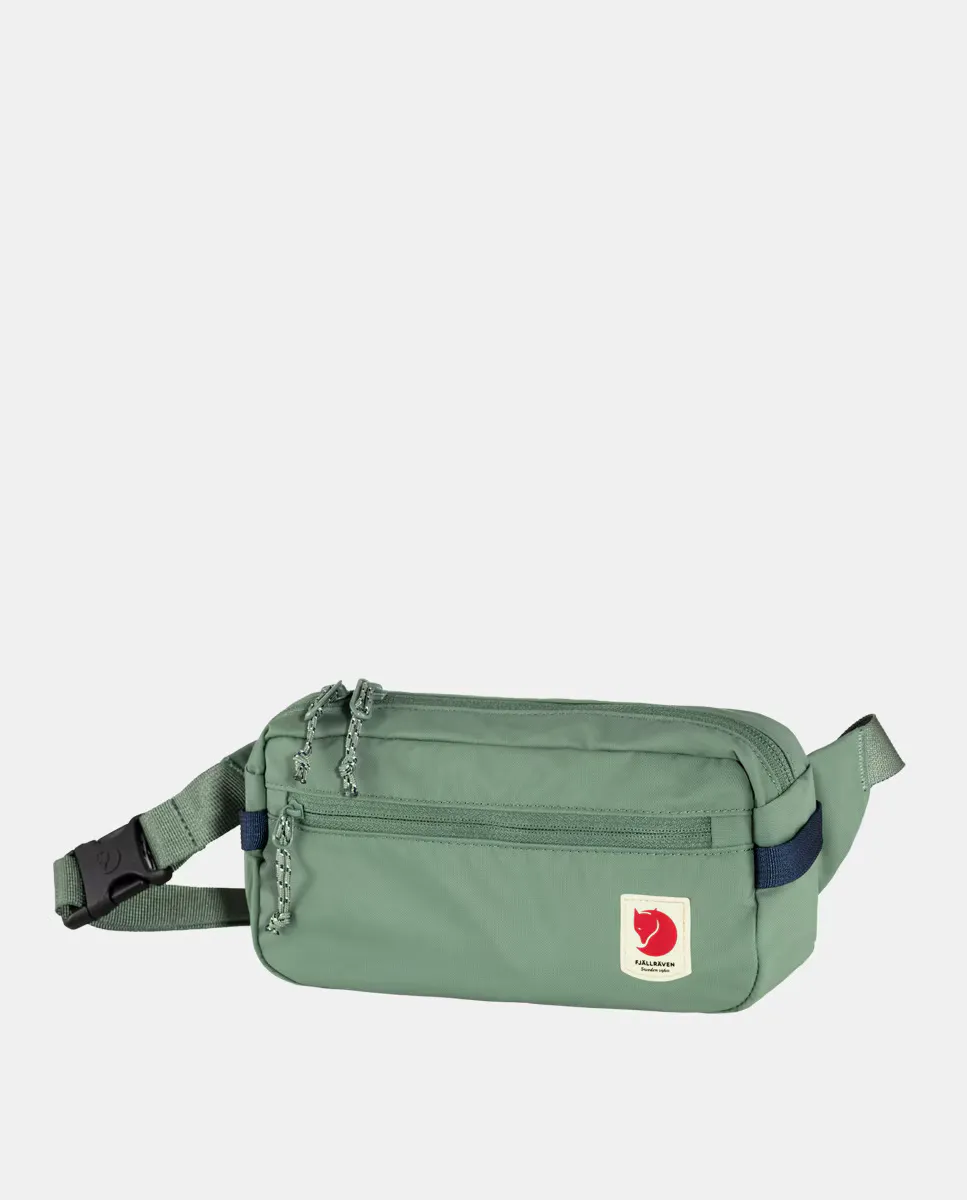 

Зеленая поясная сумка High Coast Hip Pack Fjällräven, цвет Verde Agua