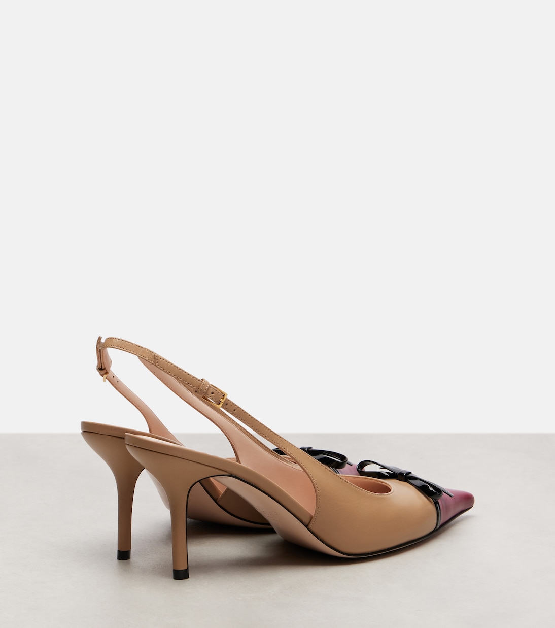 Bepointy 80 кожаные туфли-лодочки на ремешке Valentino Garavani, Insolent/Cammello/Nero — фото 2
