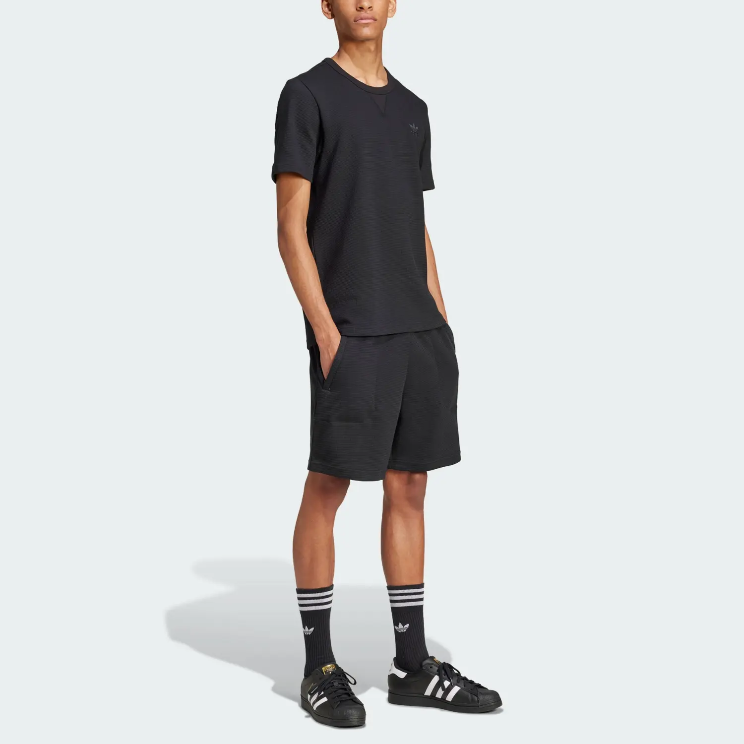 Повседневные шорты мужские черные Adidas Originals, черный — фото 4