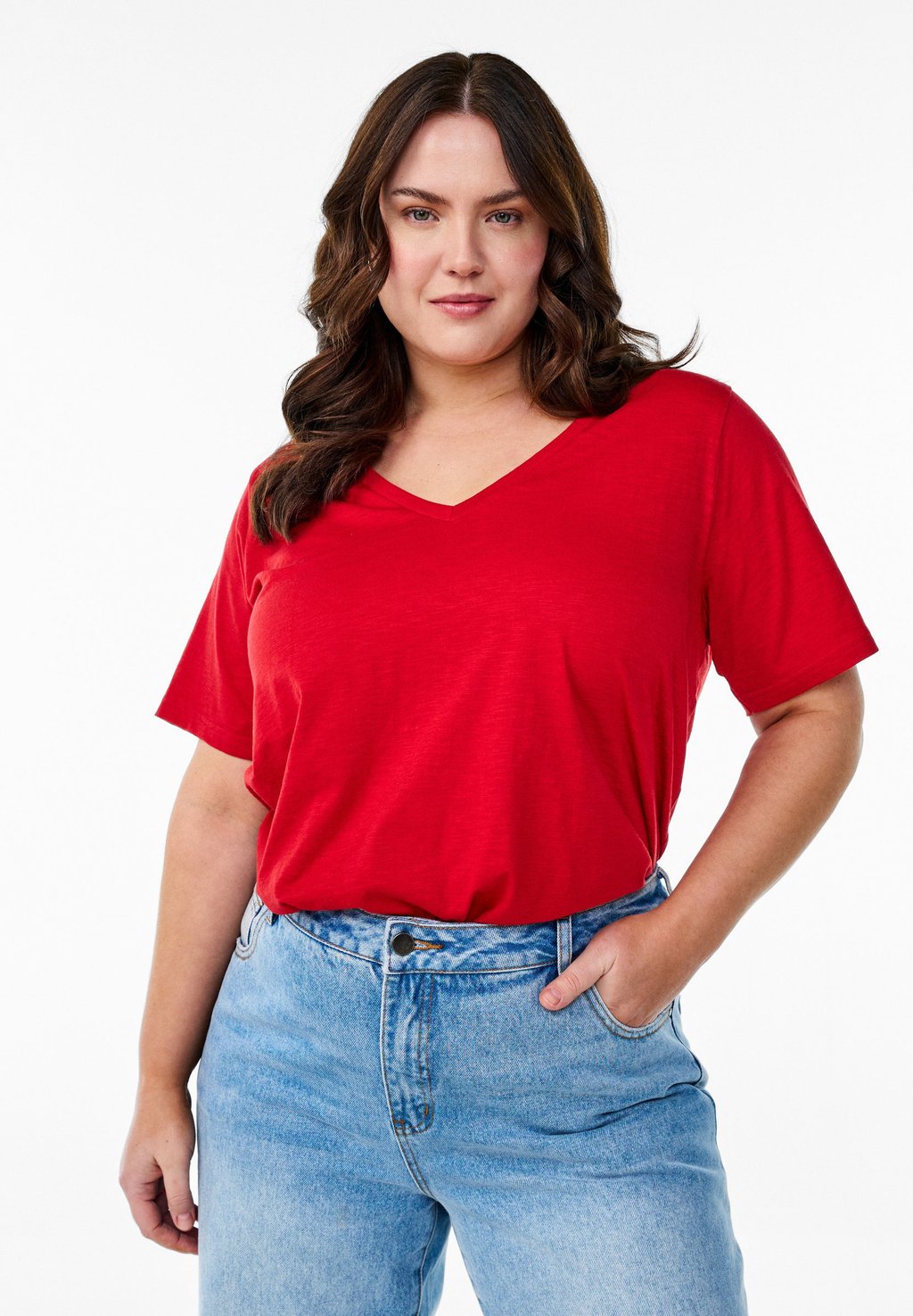 

Базовая футболка SHORT-SLEEVED WITH V-NECK Zizzi, красный