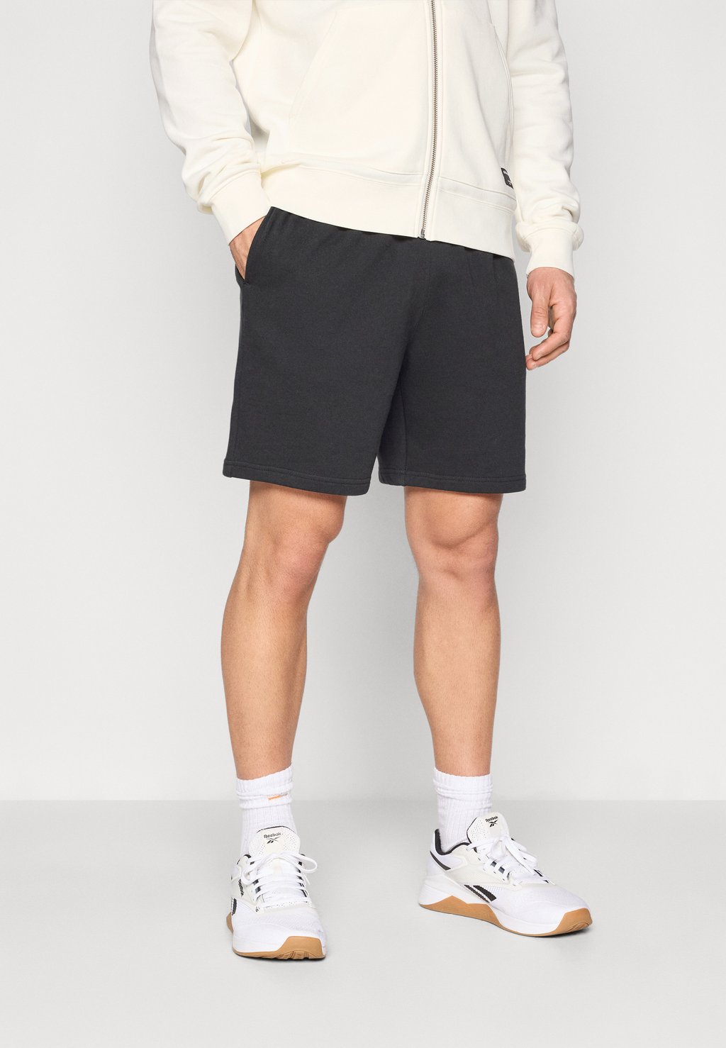 

Спортивные шорты CLASSIC SWEATSHORTS Björn Borg, черный