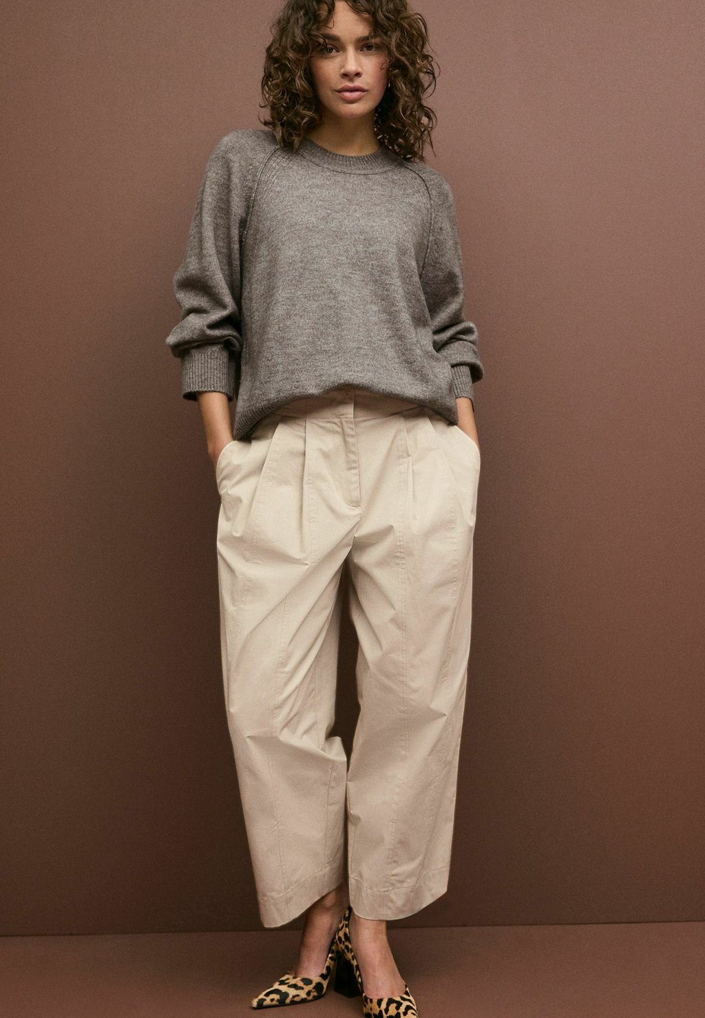 

Джемпер CREW NECK REGULAR FIT Next, бежевый