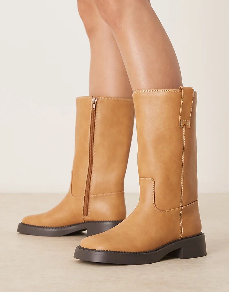Женские сапоги ASOS DESIGN Colby Trucker Boots без застежек широкие, верблюжий — фото 4