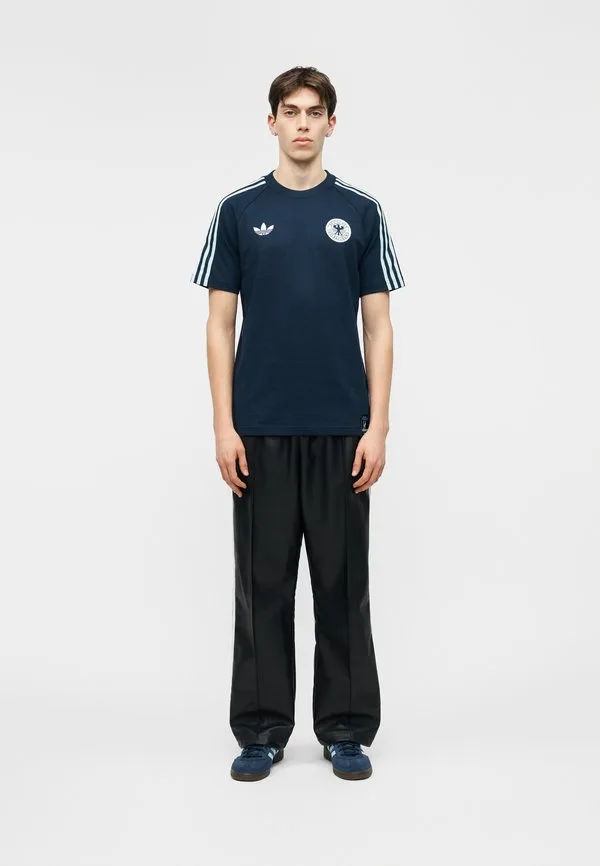 Футболка в спортивном стиле от germany originals Adidas Originals, Collegiate Navy