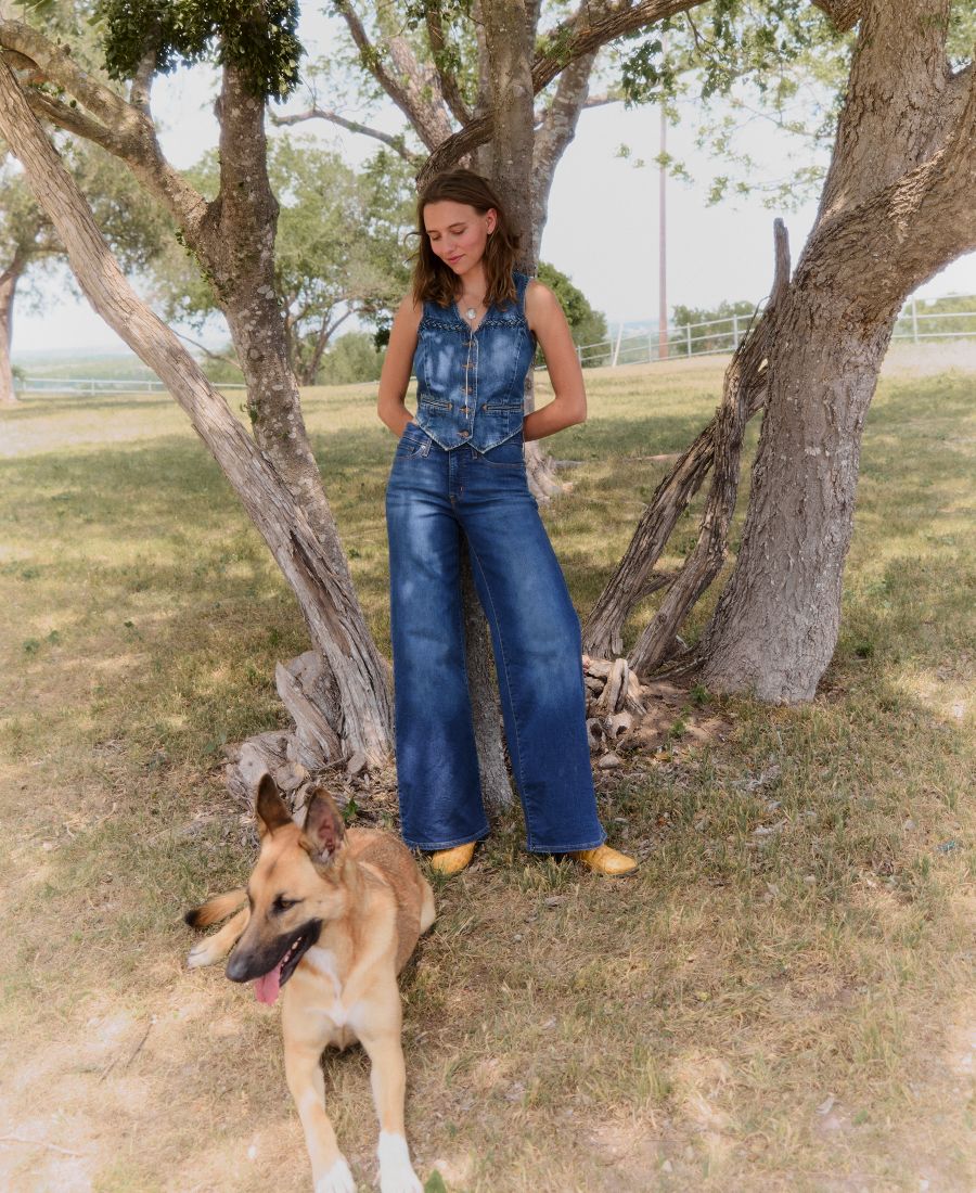 Женские джинсы 318 Shaping Stellar-Stretch Wide-Leg Jeans, длина штанин 30 дюймов Levi's, Darkest Sky — фото 4