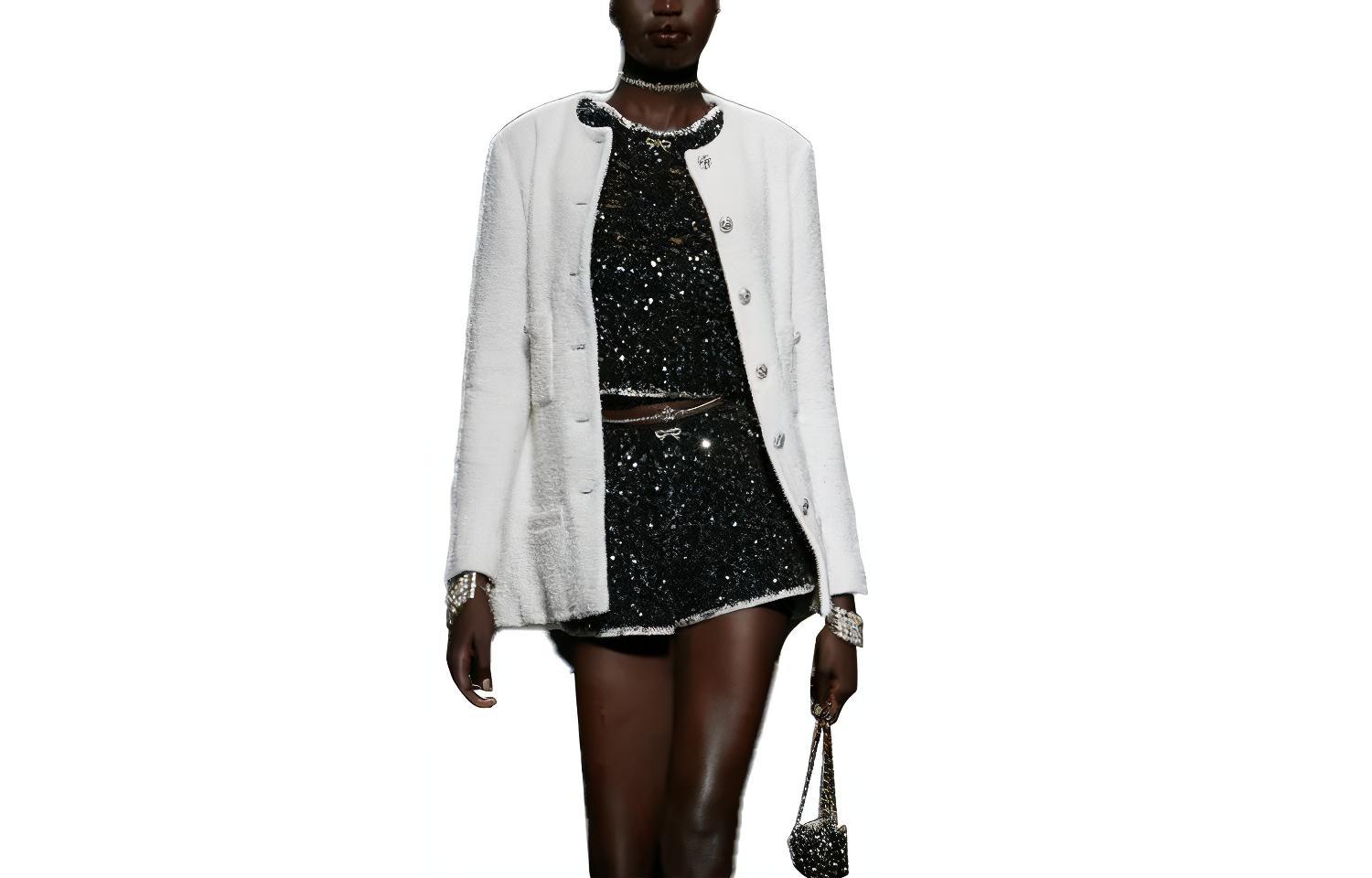 

CHANEL Куртка женская белая, White