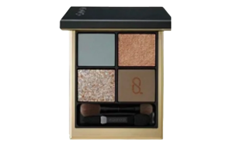 

Ограниченная коллекция весна 2024 - четыре оттенка теней для век Easy-to-Blend, подчеркивающих цвет лица #134/#135 SUQQU