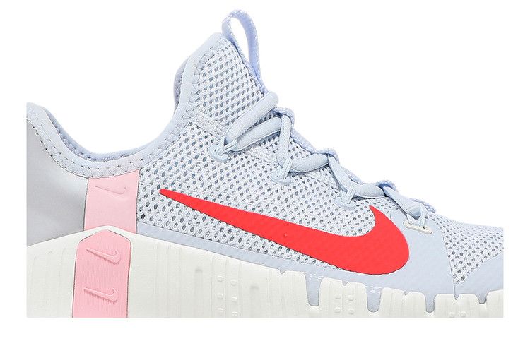 Кроссовки Nike Wmns Free Metcon 3, Football Grey Bright Crimson — фото 2