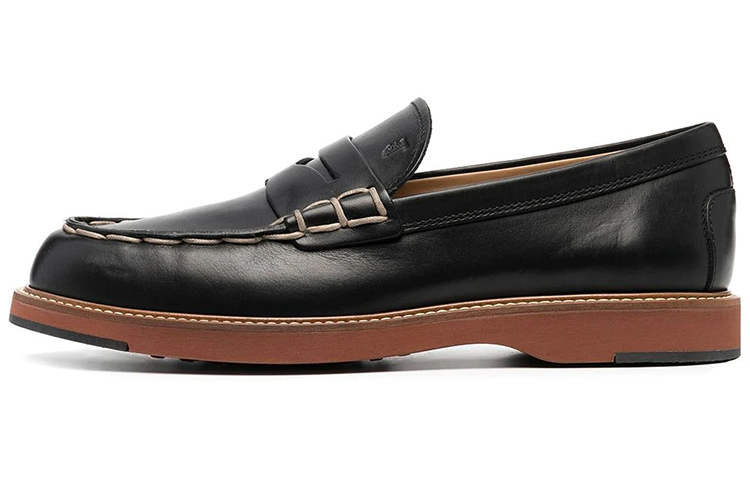 

Лоферы на массивной подошве с контрастной строчкой TOD'S