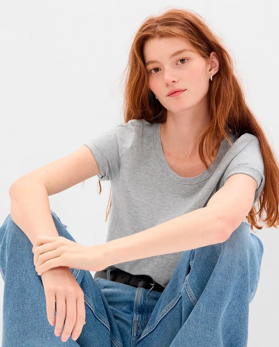 

Женская футболка из органического трикотажа с короткими рукавами Gap, серый