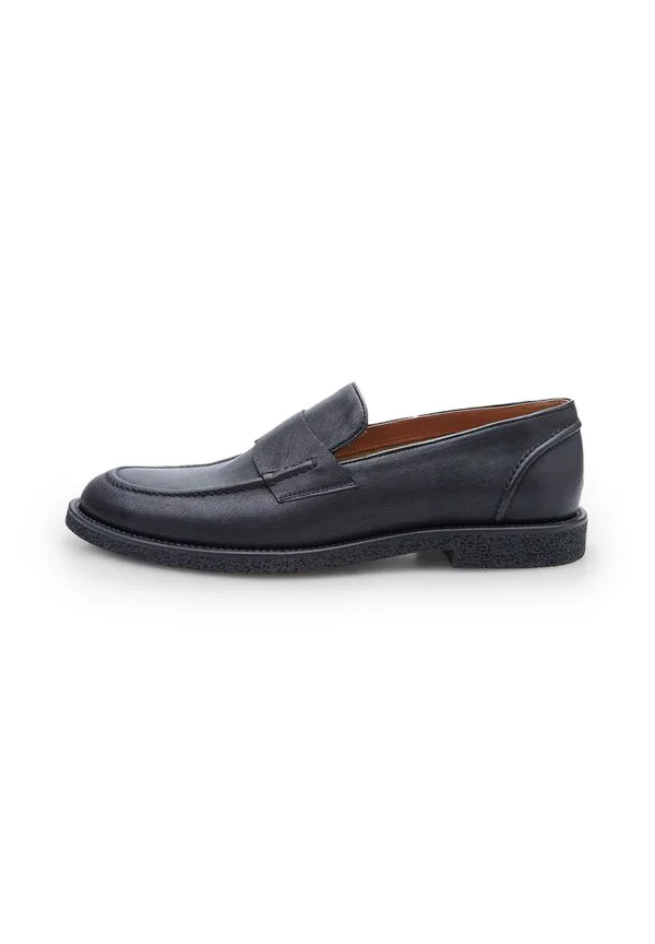 Слипоны Bata, Nero