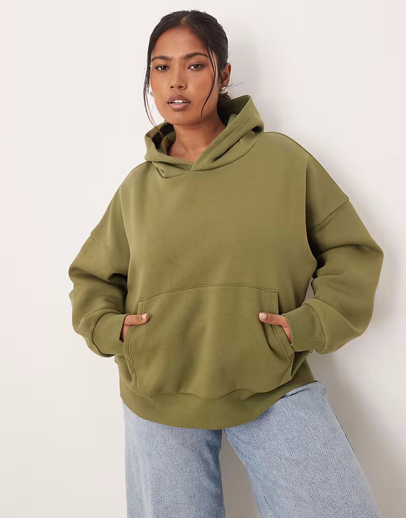 

Толстовка свободного кроя с начесом сзади Curve цвета хаки Asos Curve