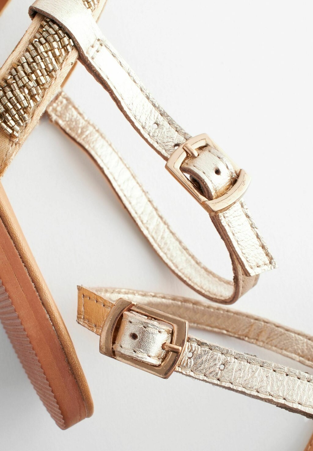 

Сандалии Forever Comfort Beaded Next, золото