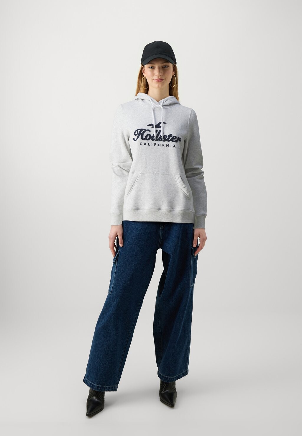

Спортивный свитер TECH CORE POPOVER Hollister Co., серый