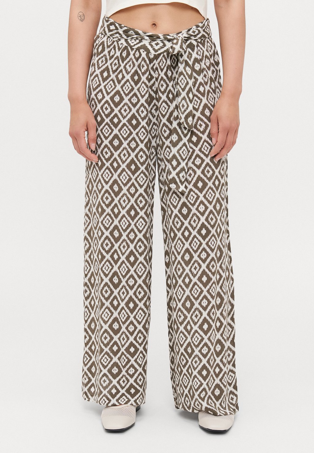 

Брюки ONLPAKJA LIFE BELT PANTS ONLY Petite, зеленый