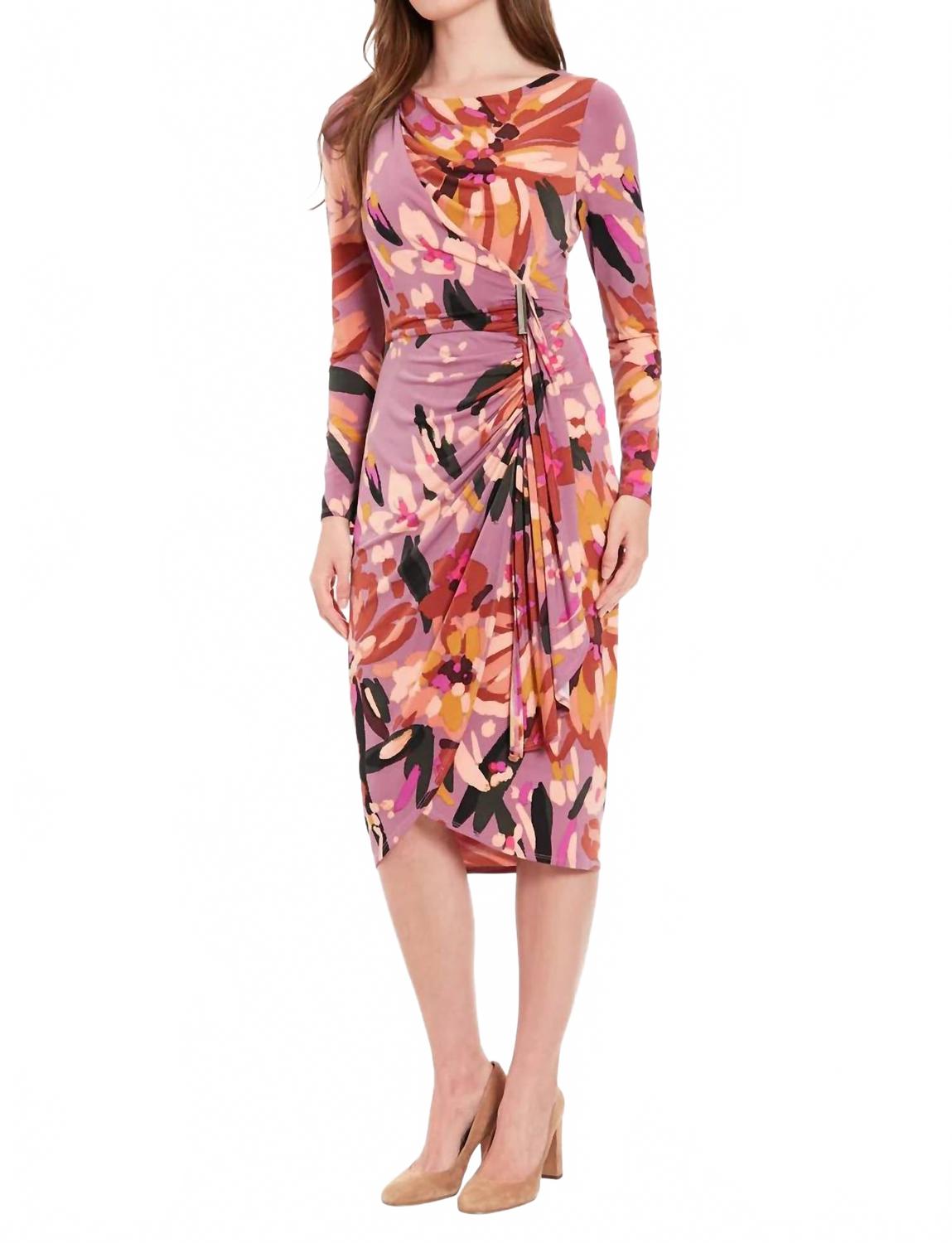 

Платье миди с лепестками краски, разноцветное Maggy London, Multi