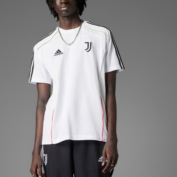 Футболка Juventus Urban Purist с коротким рукавом Adidas, белый/черный — фото 4