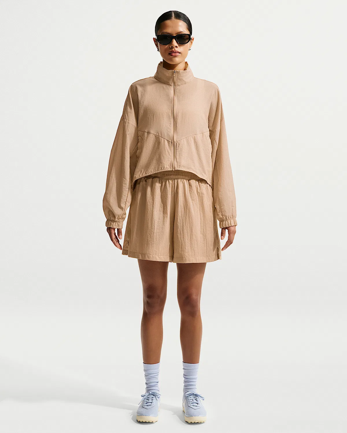Женские свободные шорты Nike Sportswear с высокой посадкой из легкого рипстопа, Linen/Linen