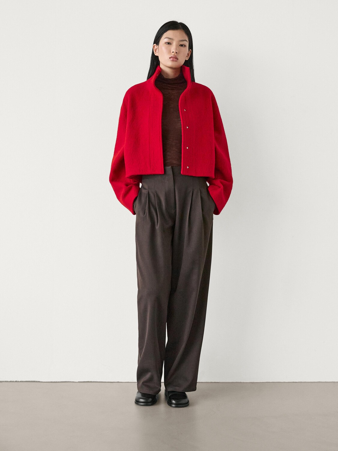

Короткая куртка из 100% шерсти Massimo Dutti, красный