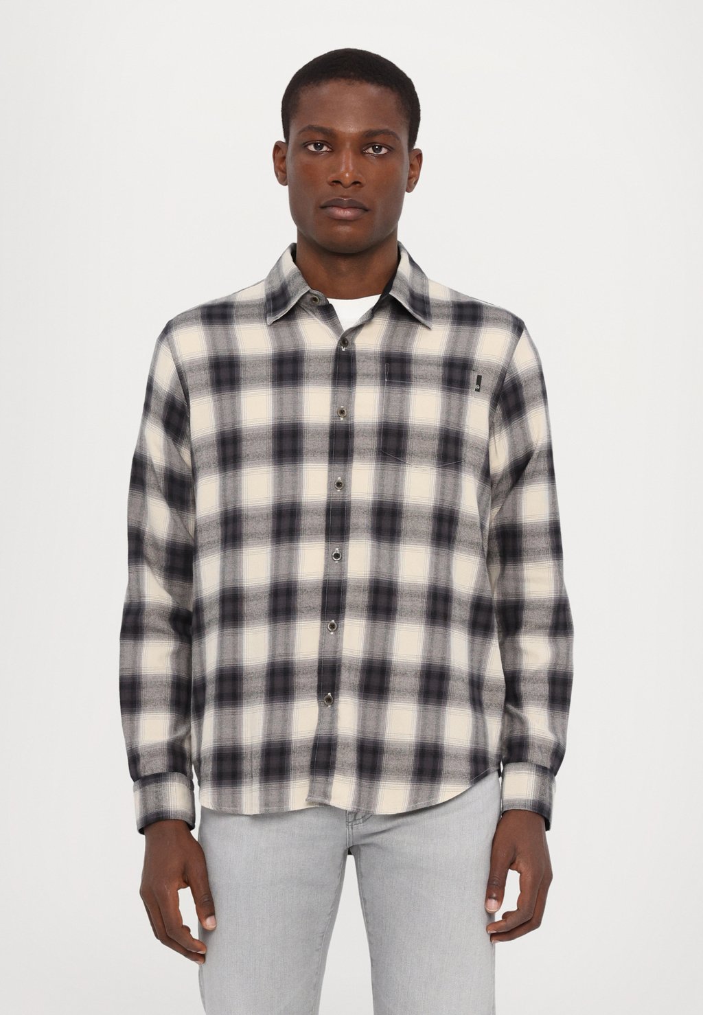 

Рубашка AIDEN SHIRT CLASSIC FIT AG Jeans, бежевый