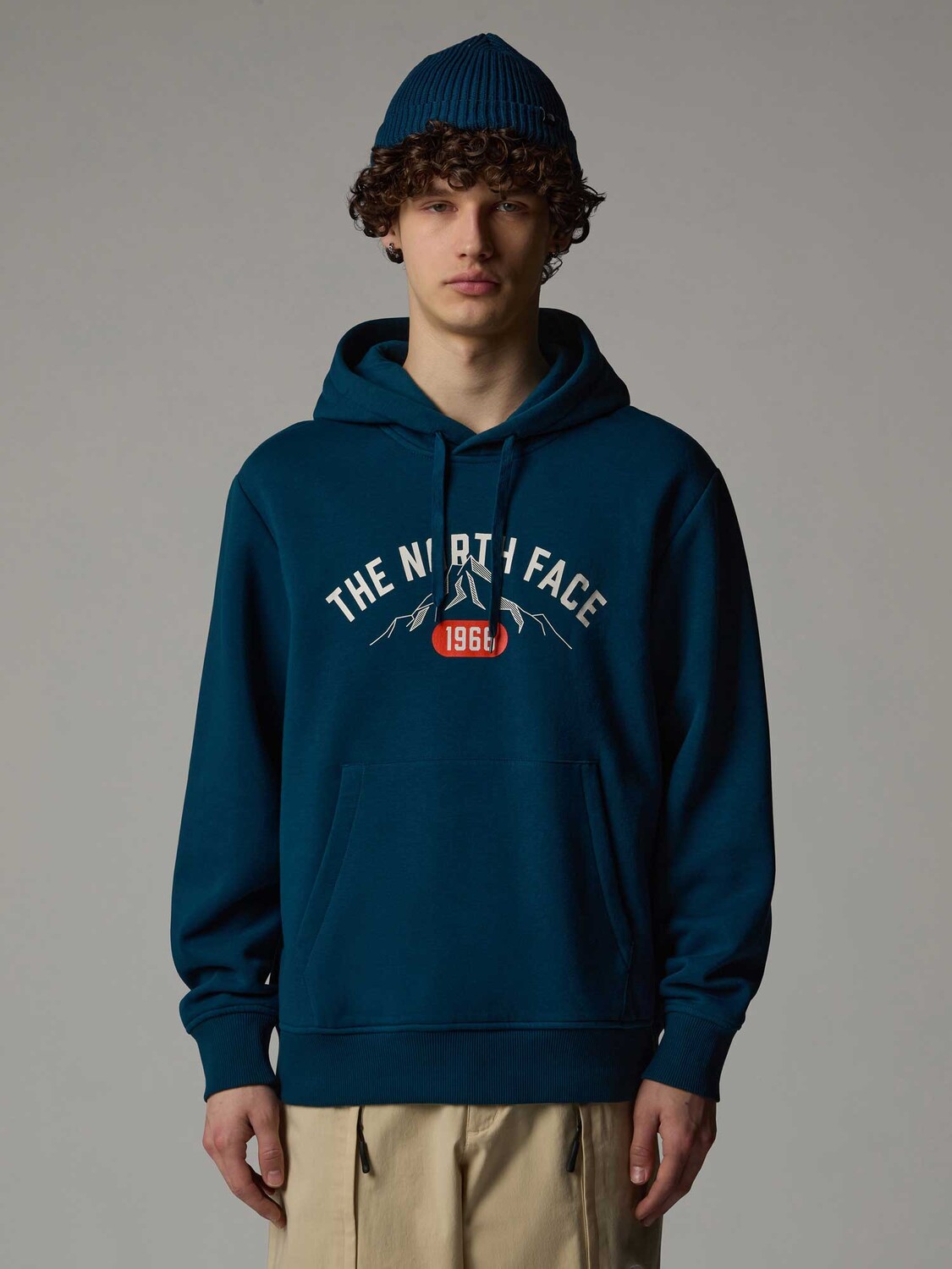 

Толстовка The North Face M HOODIE VARSITY GRAPHIC, синий