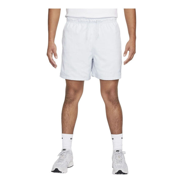 

Шорты club woven flow shorts 'pure platinum' Nike, мультиколор