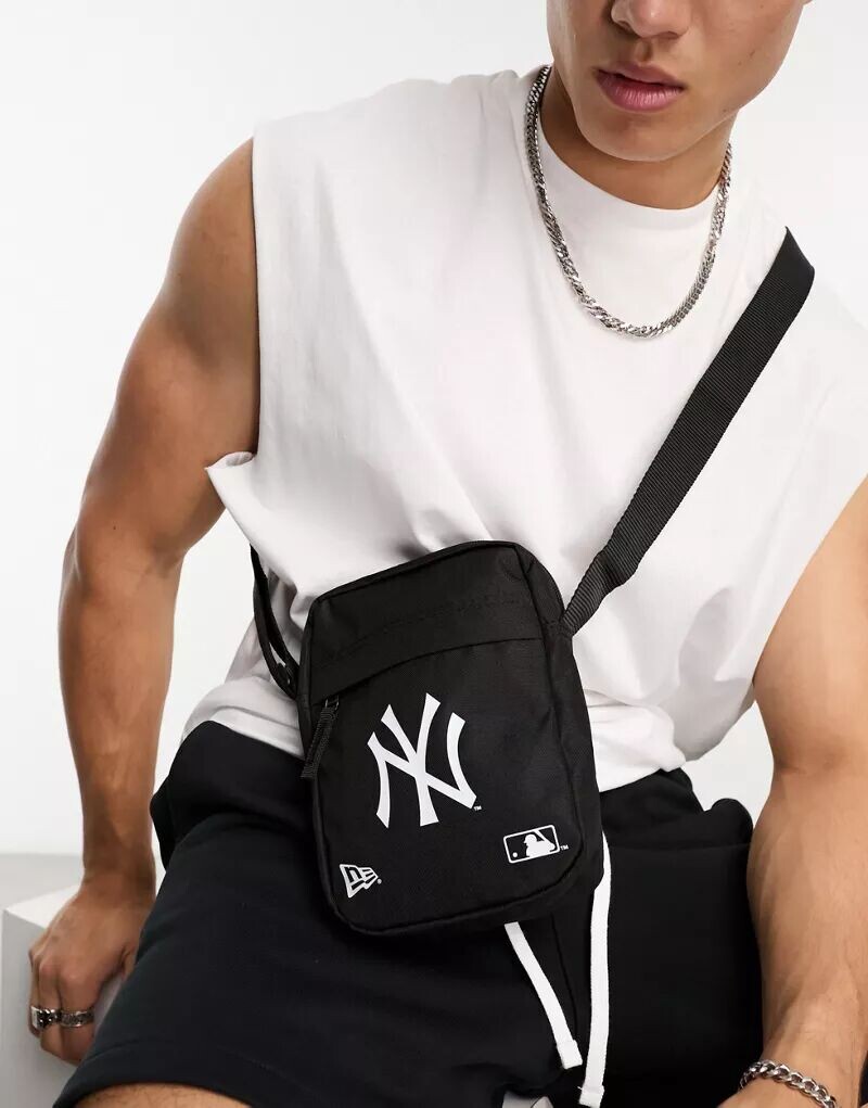 

Черная сумка для пилотов унисекс New Era MLB NY