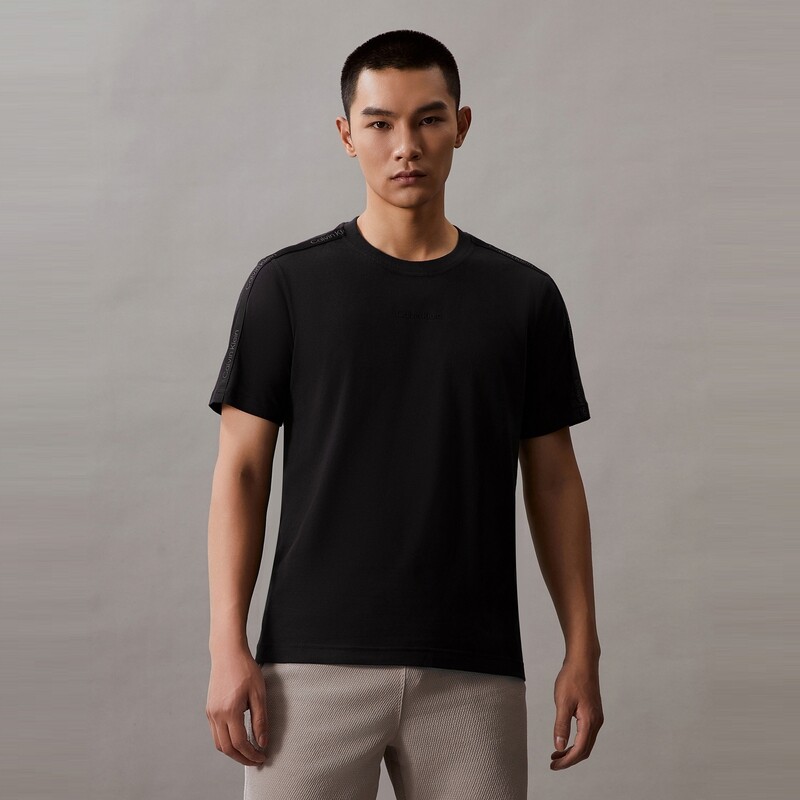 

Футболка мужская Calvin Klein Sports с принтом, черный