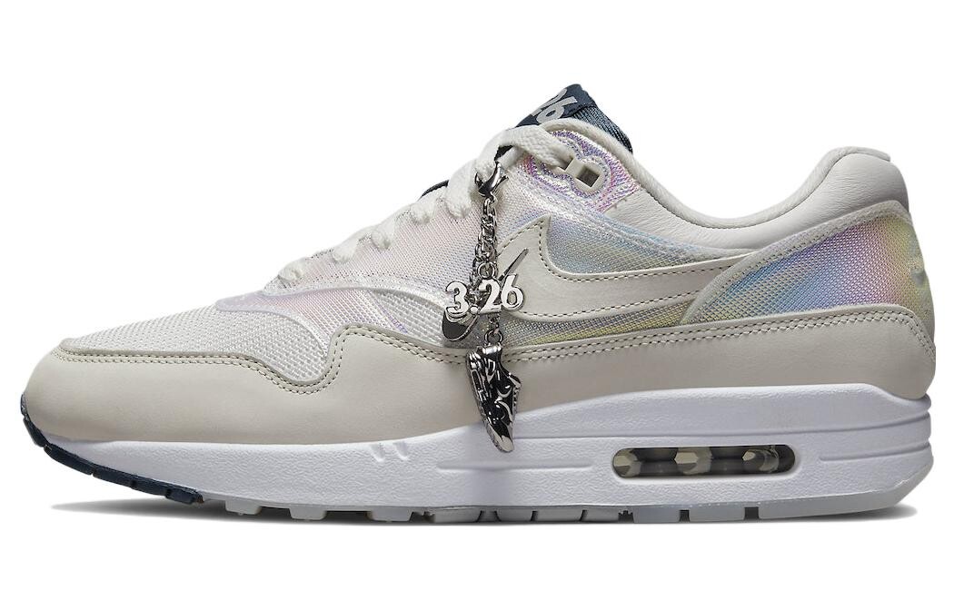 Женские кроссовки Nike Air Max 1
