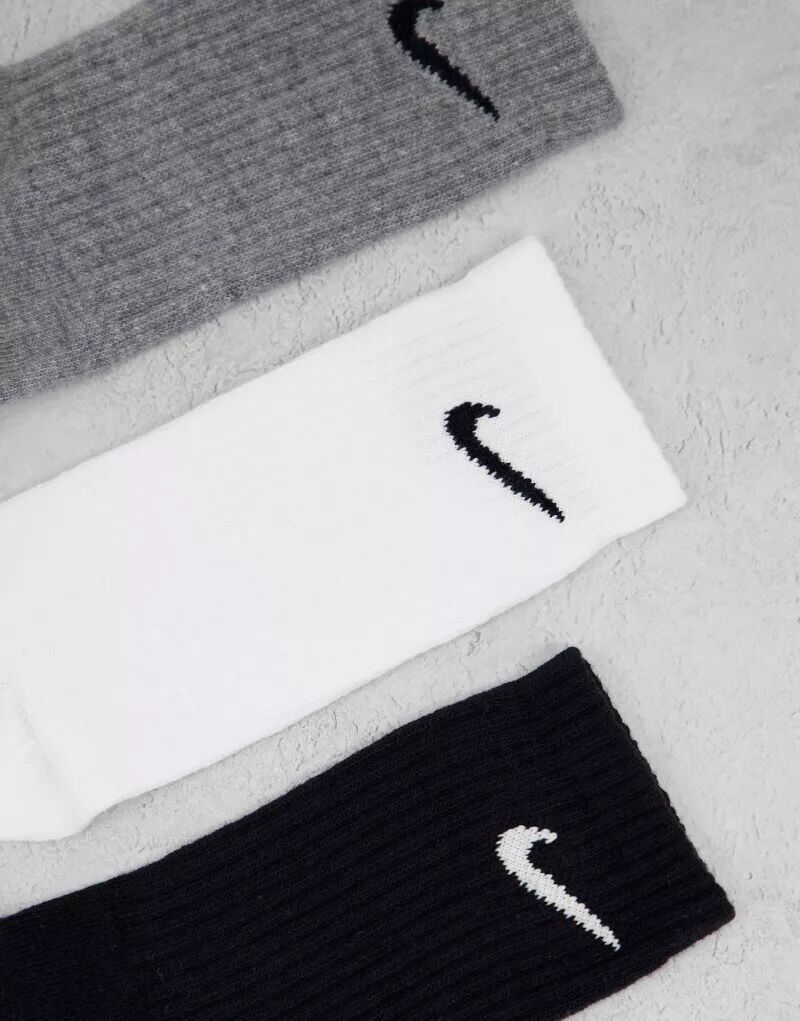 Набор из трех спортивных носков унисекс разного цвета Nike — фото 2