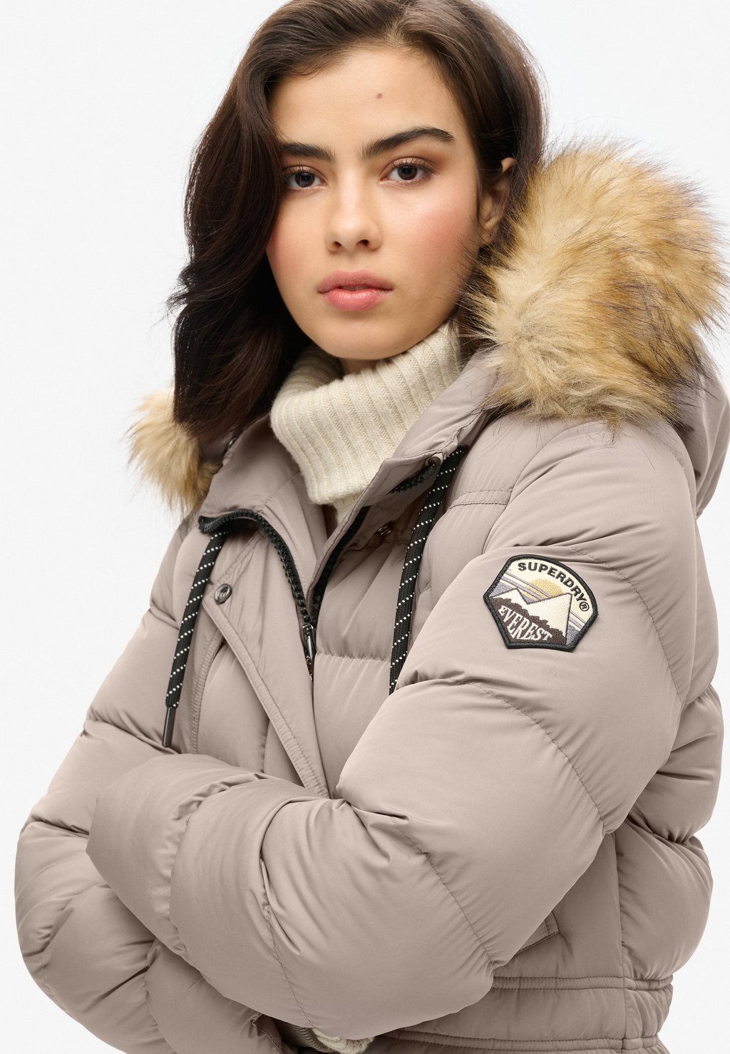 

Пуховое пальто EVEREST FAUX FUR Superdry, бежевый