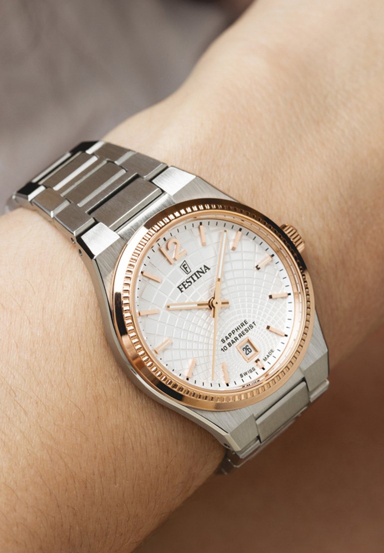

Часы Festina, серебряный
