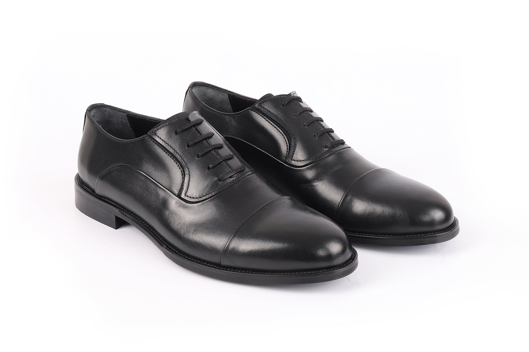 

Туфли-оксфорды Otto Cap Toe Vella Pais, черный