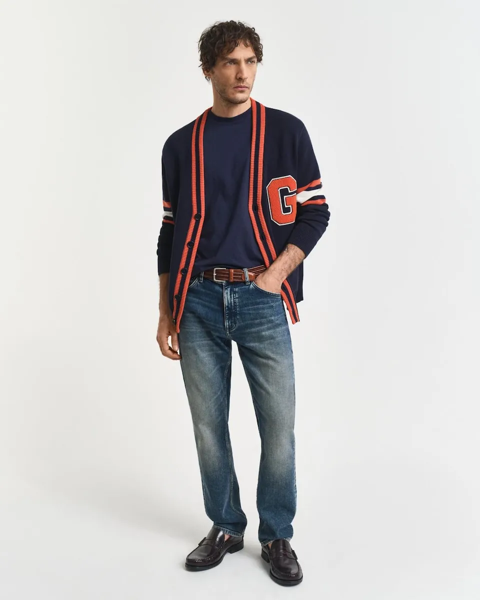 

Мужская футболка с короткими рукавами и вышитым гербом Gant, темно-синий