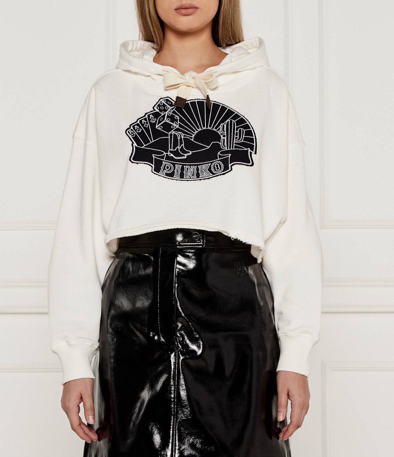

Толстовка Pinko MAGLIA Cropped Fit, белый