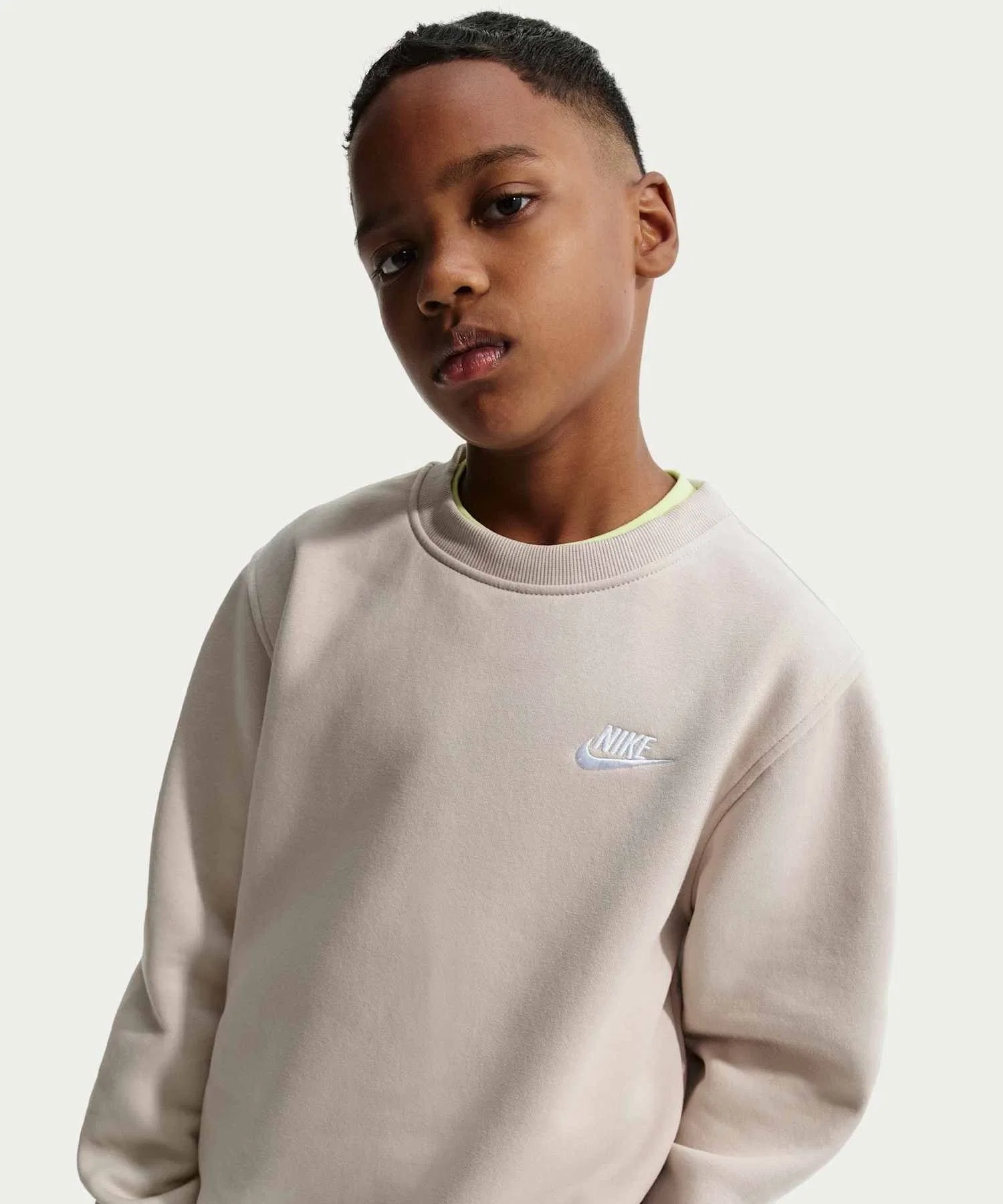 Детская флисовая толстовка Nike Sportswear Club / Детская флисовая толстовка Nike Sportswear Club FD3006-236 кремового цвета II — фото 3
