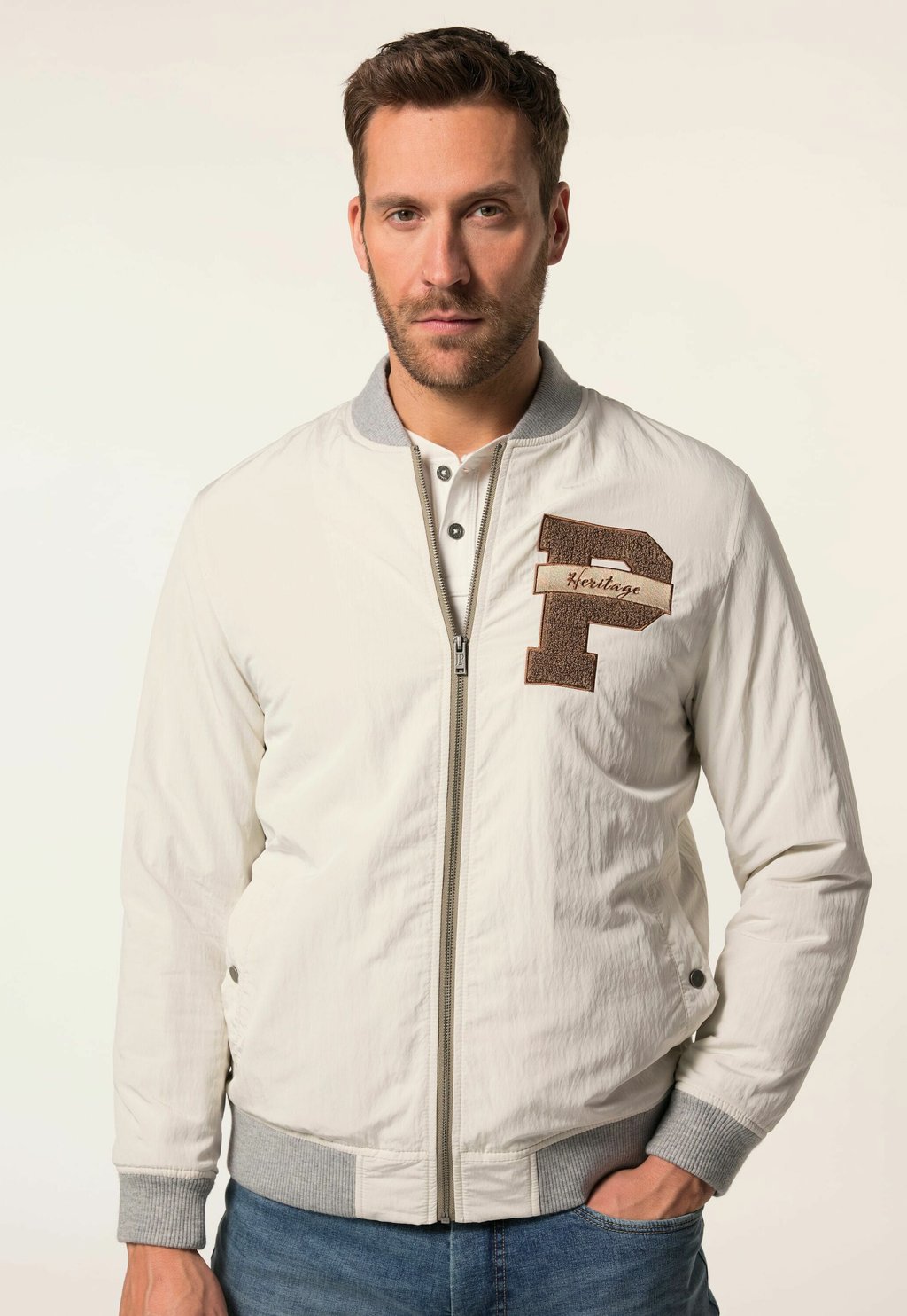 

Куртка-бомбер COLLEGE STYLE BADGE 2 POCKETS JP1880, белый