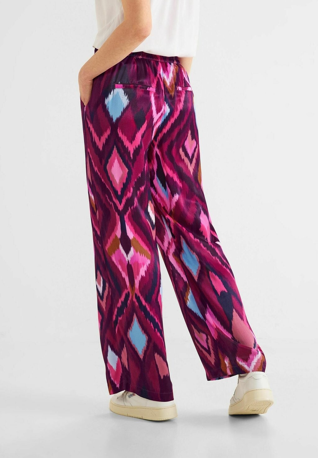 

Брюки Loose Fit Print Street One, красный