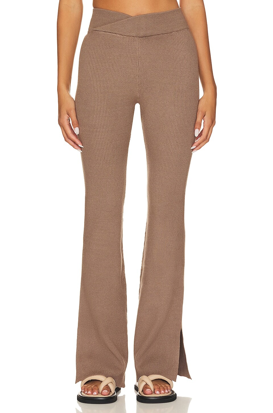 

Брюки Chaser Party Flare, цвет Deep Taupe
