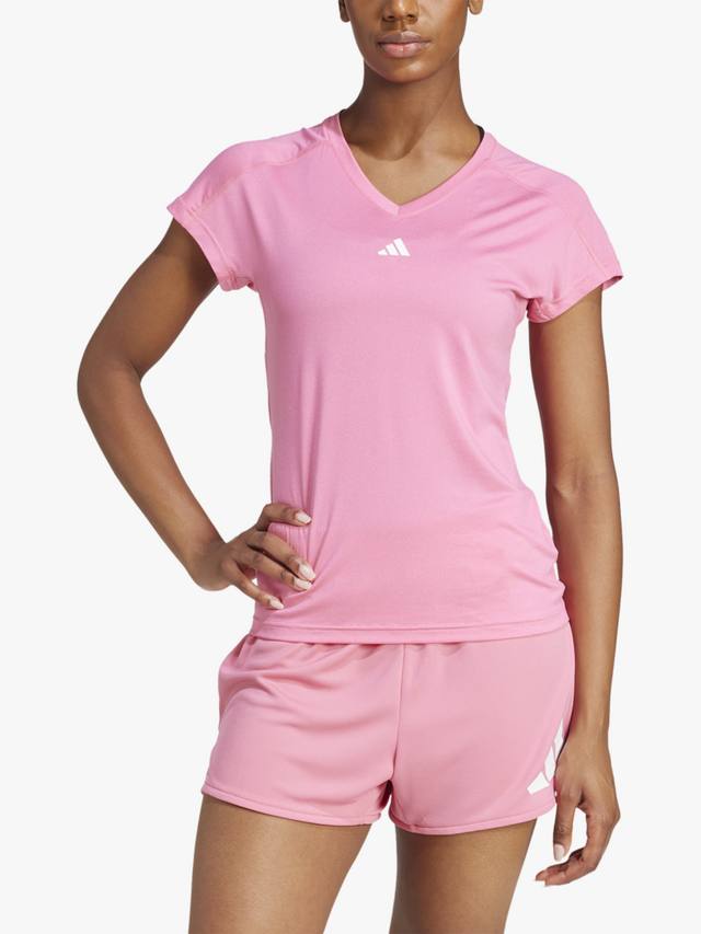 

Футболка с v-образным вырезом в минималистичном стиле aeroready train essentials adidas, цвет Pink Fusion/White