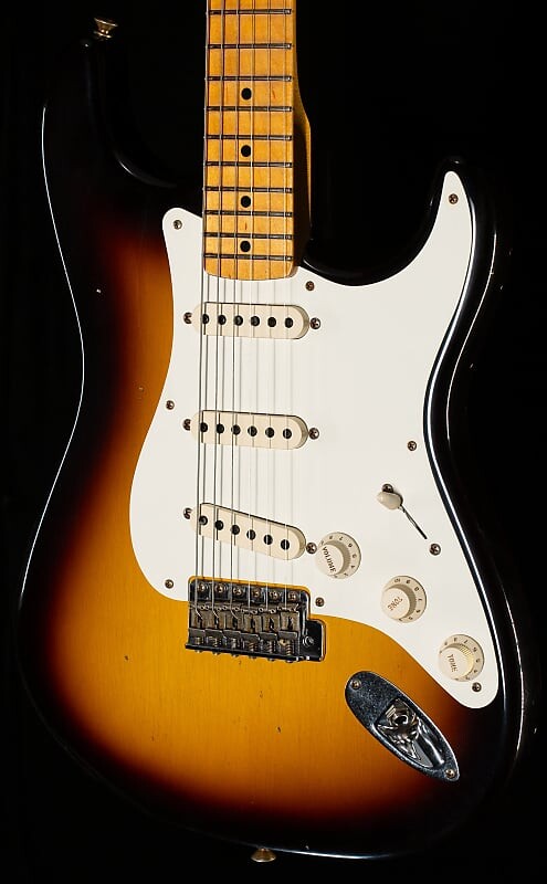 

Электрогитара Fender Custom Shop Willcutt True '57 Stratocaster Journeyman Relic 2-Tone Sunburst