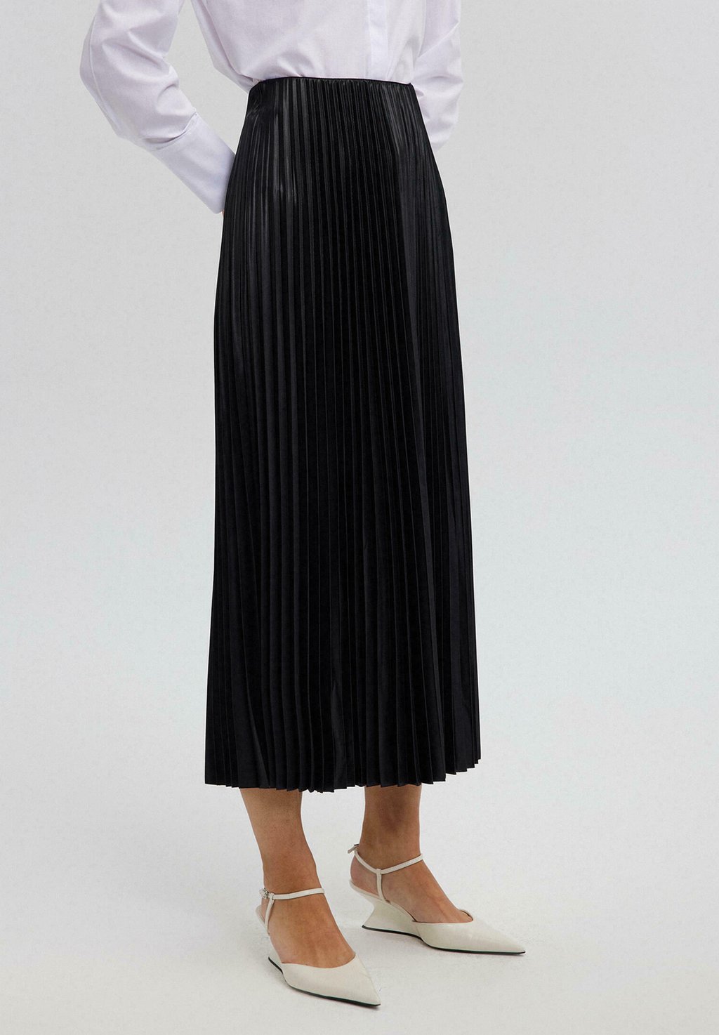 

Юбка плиссированная A-line skirt Touché Privé, черный