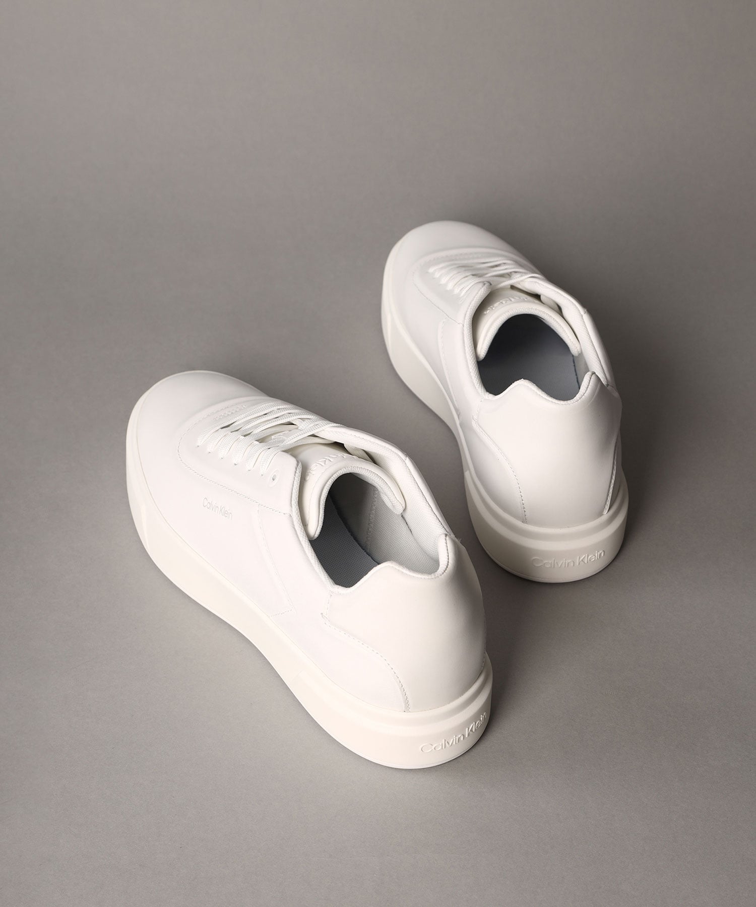 Кроссовки Calvin Klein, аксессуары для джинсов Calvin Klein YM01452 Calvin Klein Jeans Accessory, Triple Bright White — фото 2