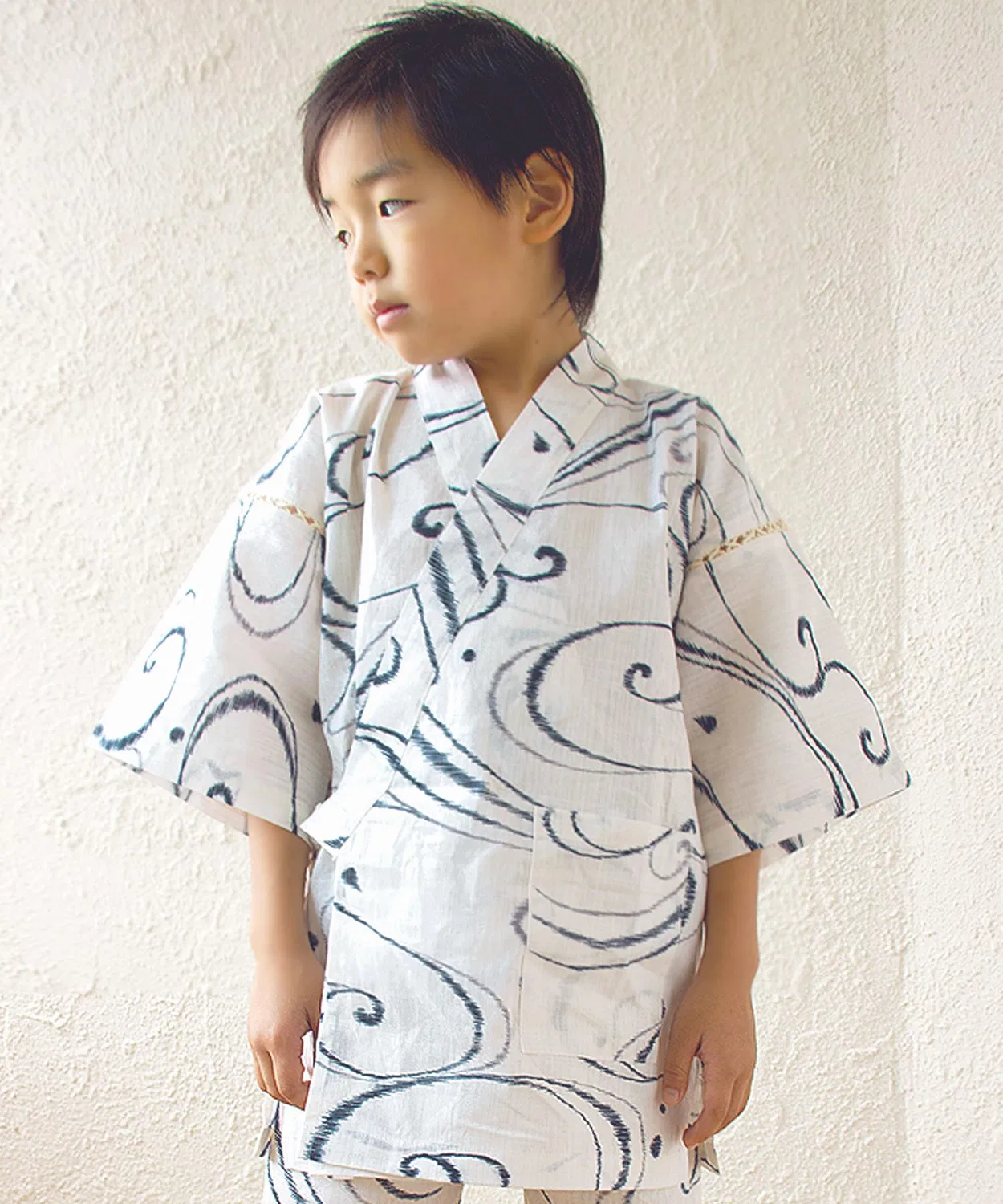 Детское кимоно Jinbei из хлопка белого цвета — фото 2