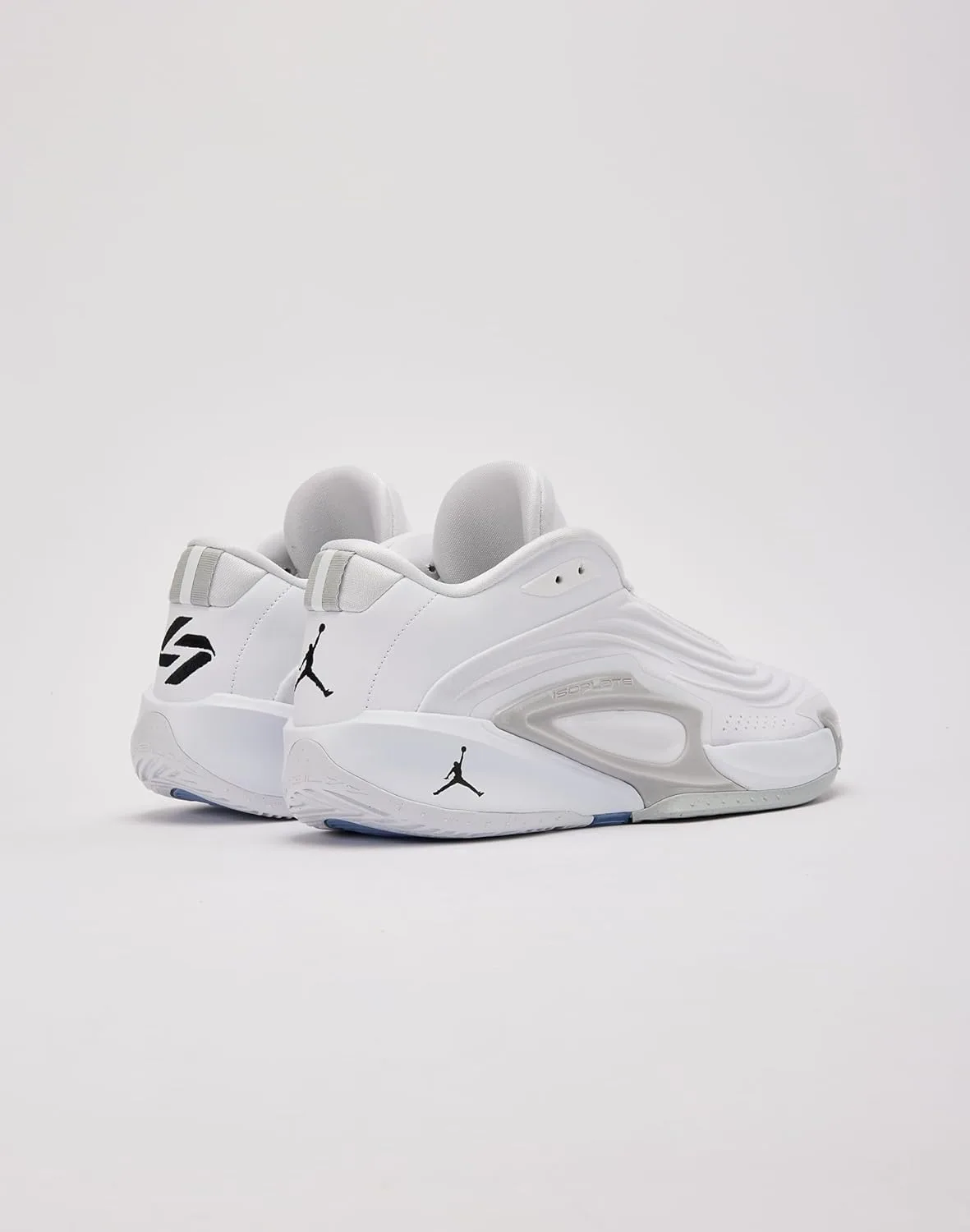 Кроссовки AIR JORDAN Luka 3 ТБ 'Белый/Черный-Серый туман' (FQ7453 106) — фото 2