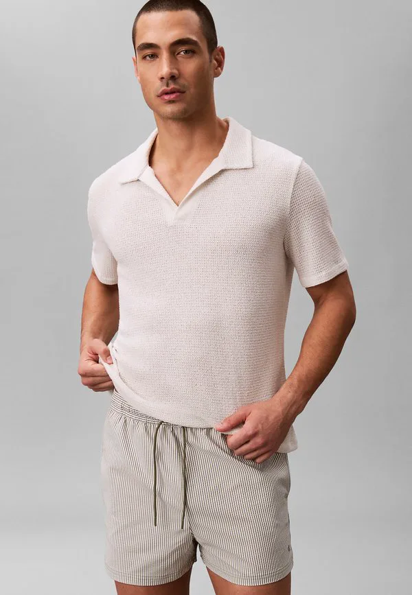 

Плавки-Шорты из жатой ткани с завязками Calvin Klein Swimwear, Deep Lichen Green White, Белый, Плавки-Шорты из жатой ткани с завязками Calvin Klein Swimwear, Deep Lichen Green White