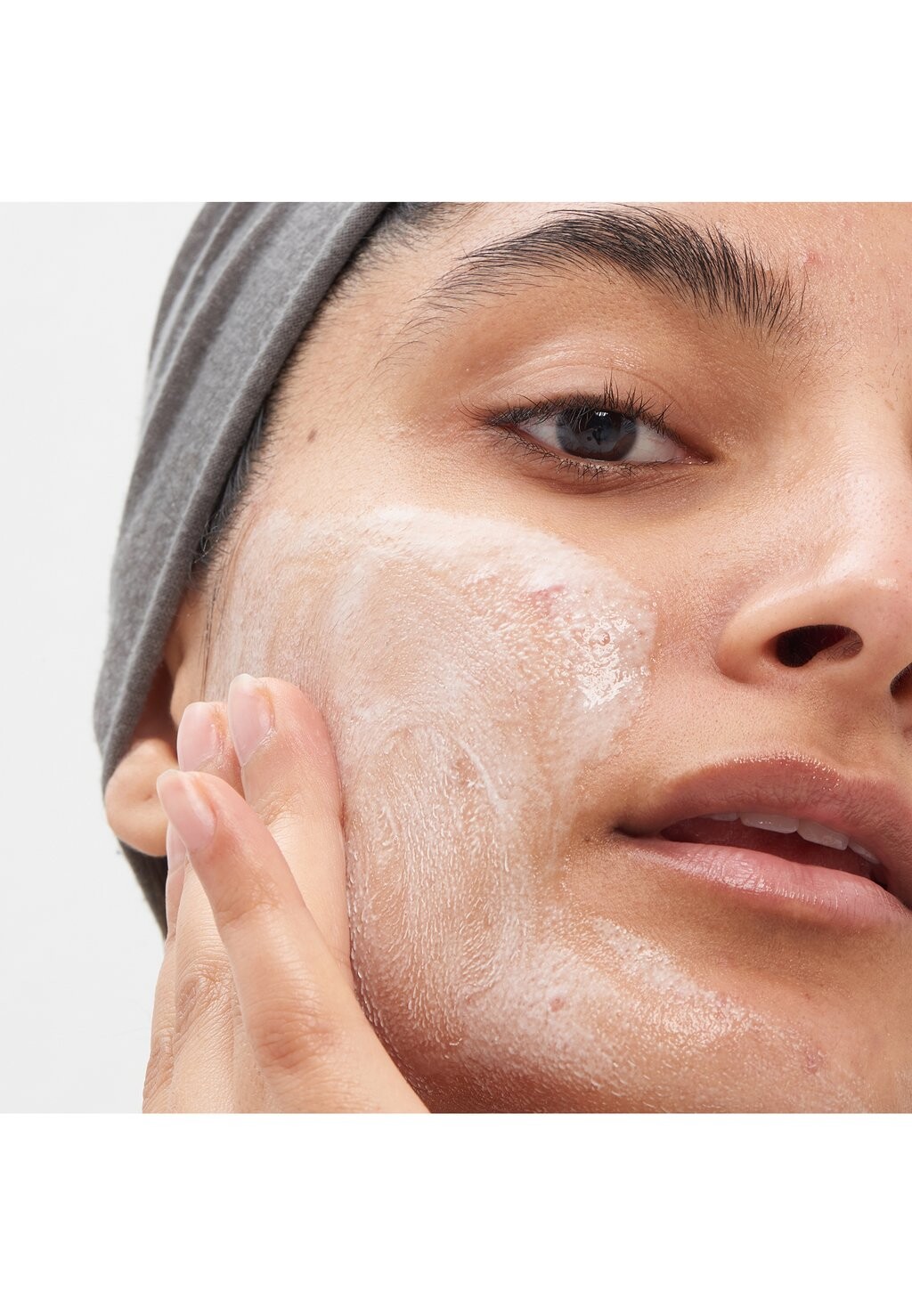 Крем для лица The INKEY List — Средства для очищения лица SALICYLIC ACID CLEANSER , цвет transparent — фото 3