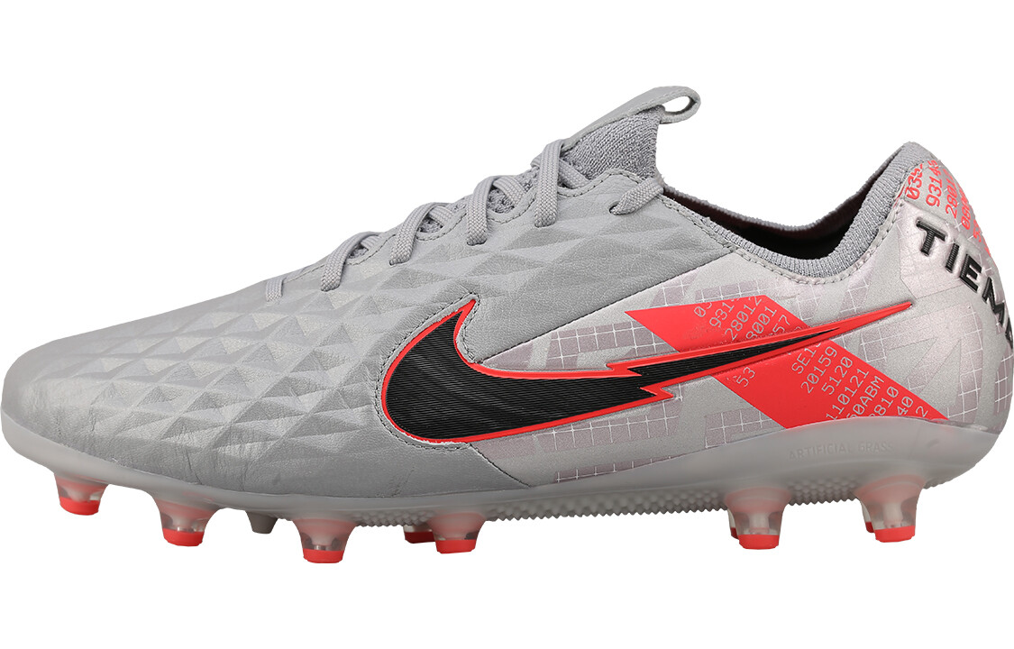 

Футбольные кроссовки Nike Legend унисекс